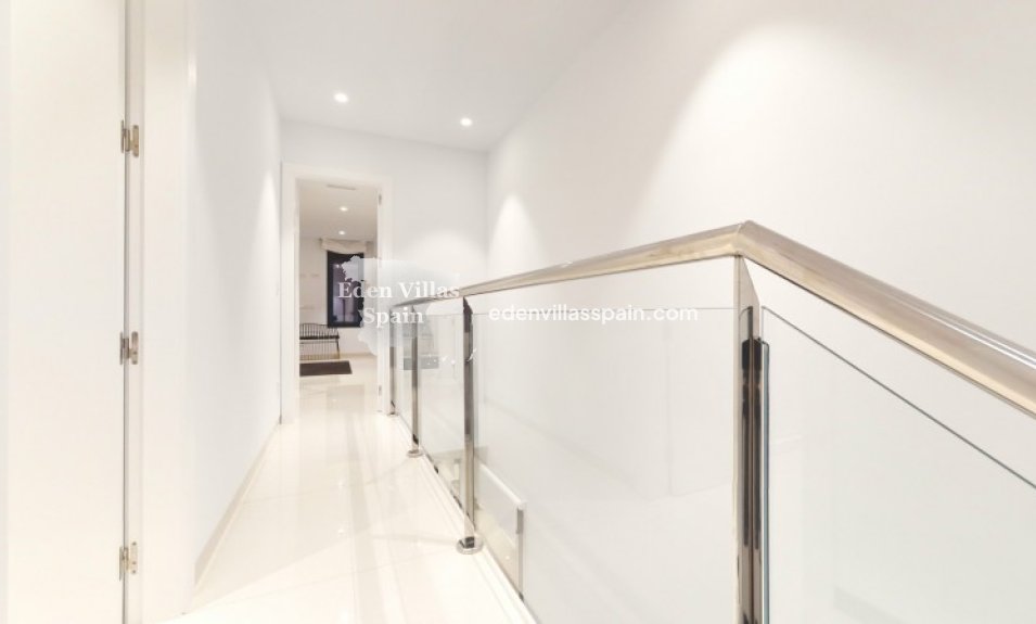 Neubau - Brandneue Villa - Finestrat