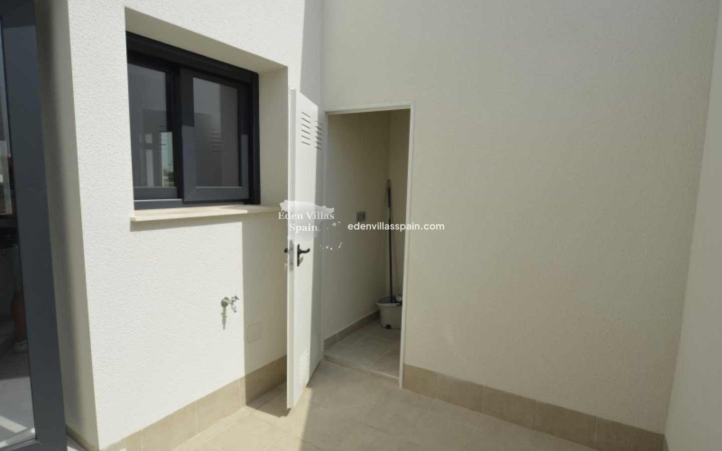 Neubau - Reiheneinfamilienhaus - Daya Nueva