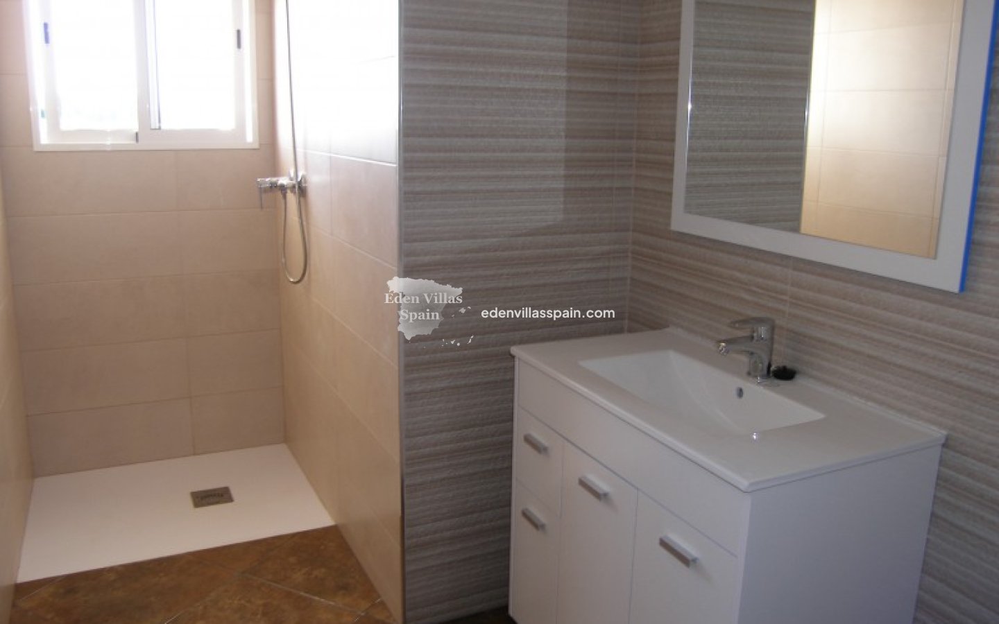 New Construction - Brand New Villa - Alicante