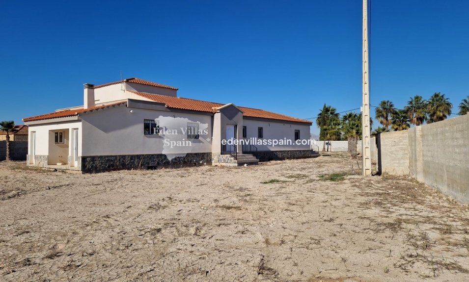 New Construction - Brand New Villa - Catral