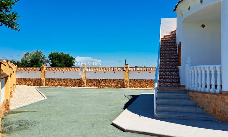 New Construction - Brand New Villa - Catral