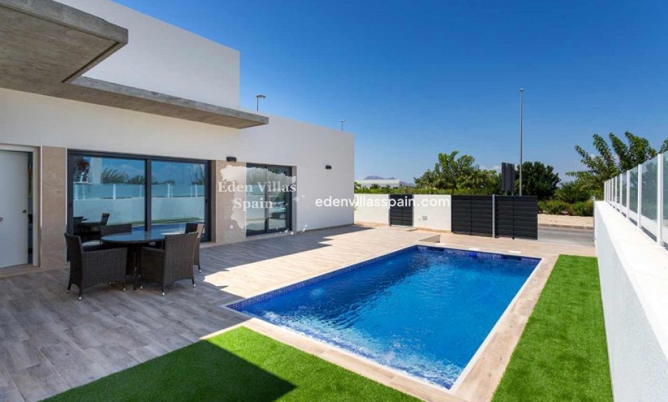 New Construction - Brand New Villa - Daya Nueva
