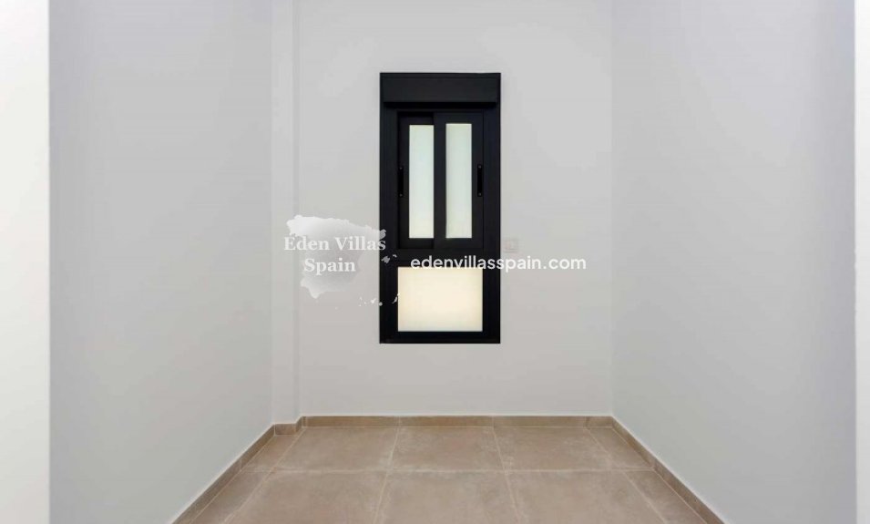 New Construction - Brand New Villa - Daya Nueva