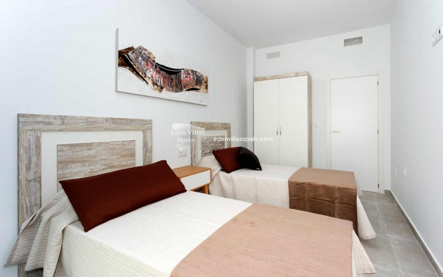 New Construction - Brand New Villa - Daya Nueva
