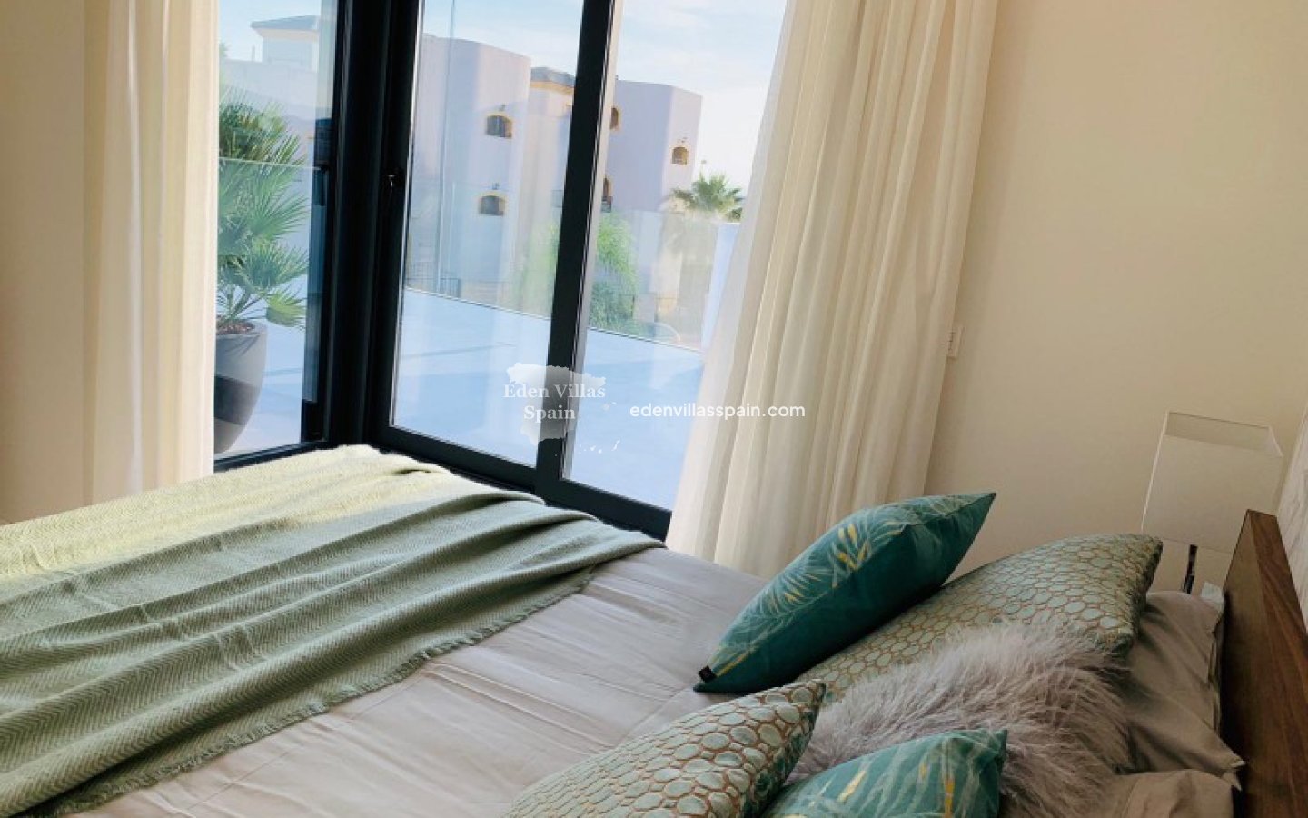 New Construction - Brand New Villa - La Marina