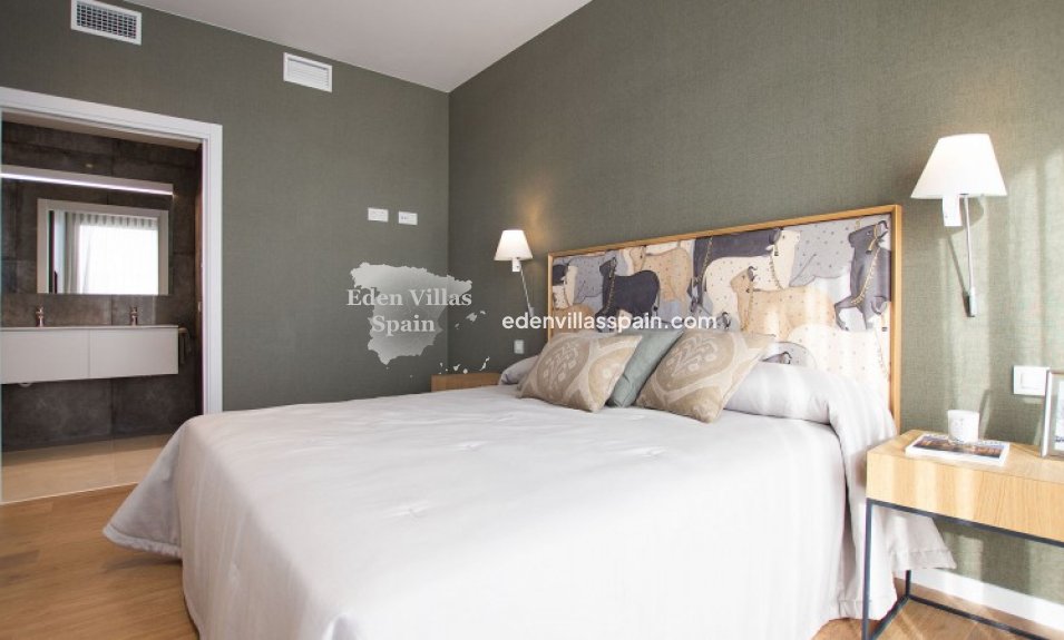 New Construction - Brand New Villa - La Marina