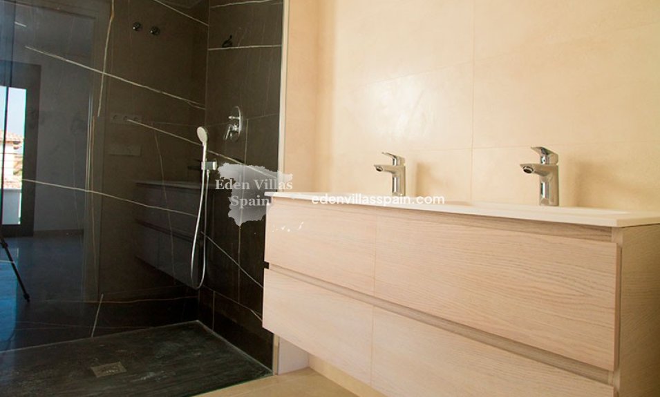 New Construction - Brand New Villa - La Marina