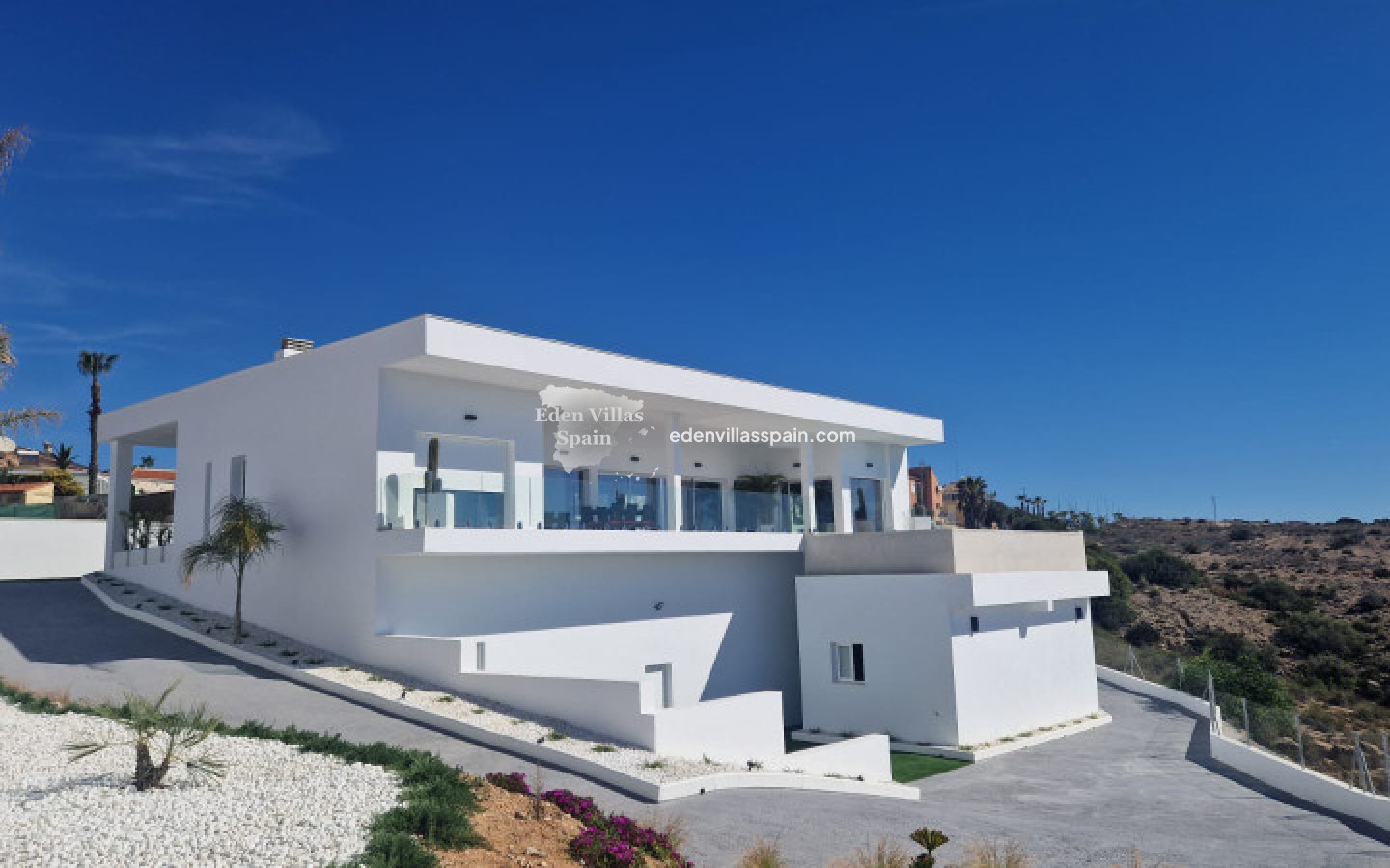 New Construction - Brand New Villa - La Marina