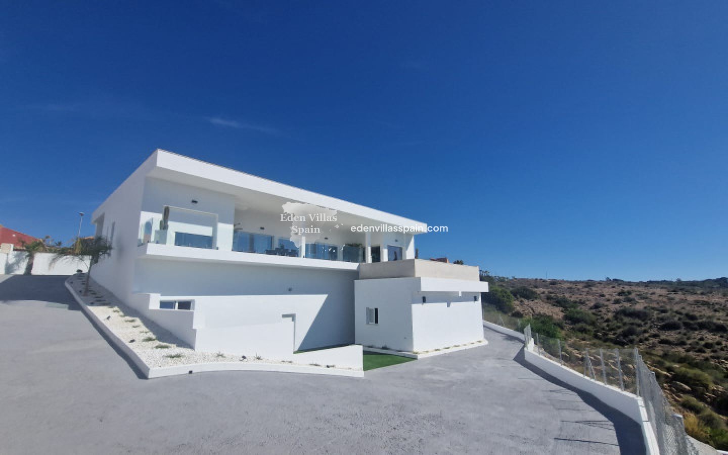 New Construction - Brand New Villa - La Marina