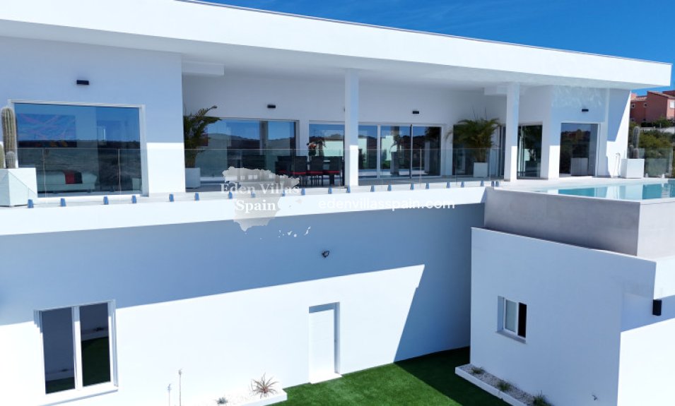 New Construction - Brand New Villa - La Marina