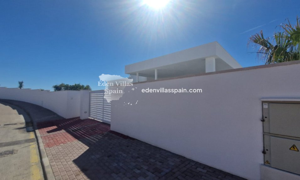 New Construction - Brand New Villa - La Marina