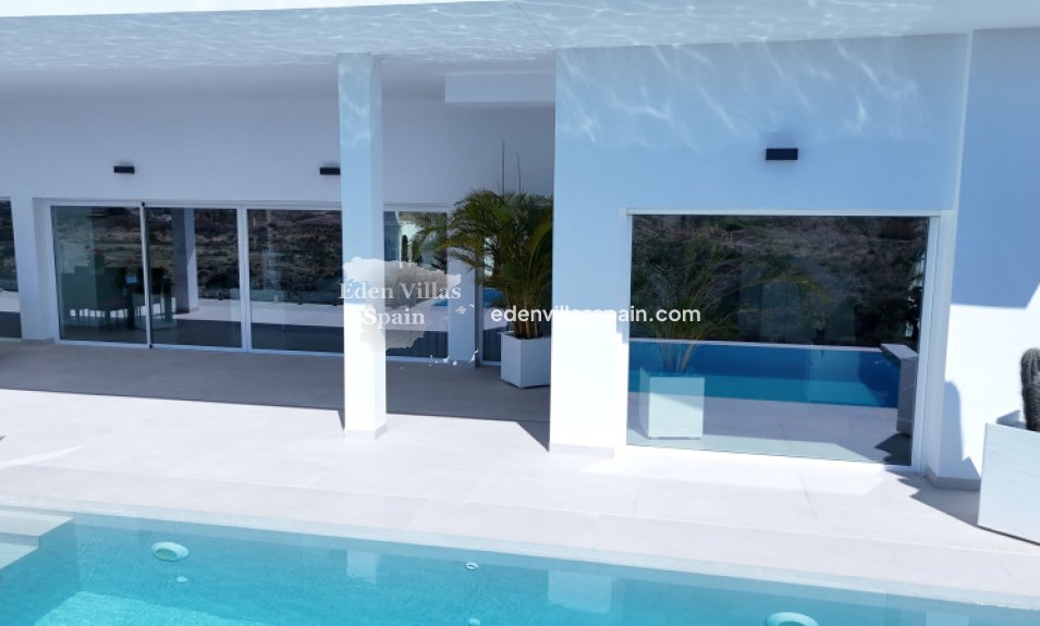 New Construction - Brand New Villa - La Marina