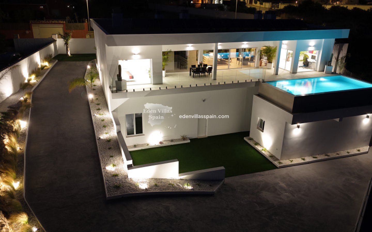 New Construction - Brand New Villa - La Marina