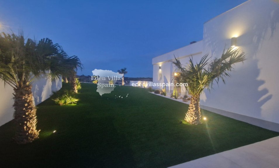 New Construction - Brand New Villa - La Marina