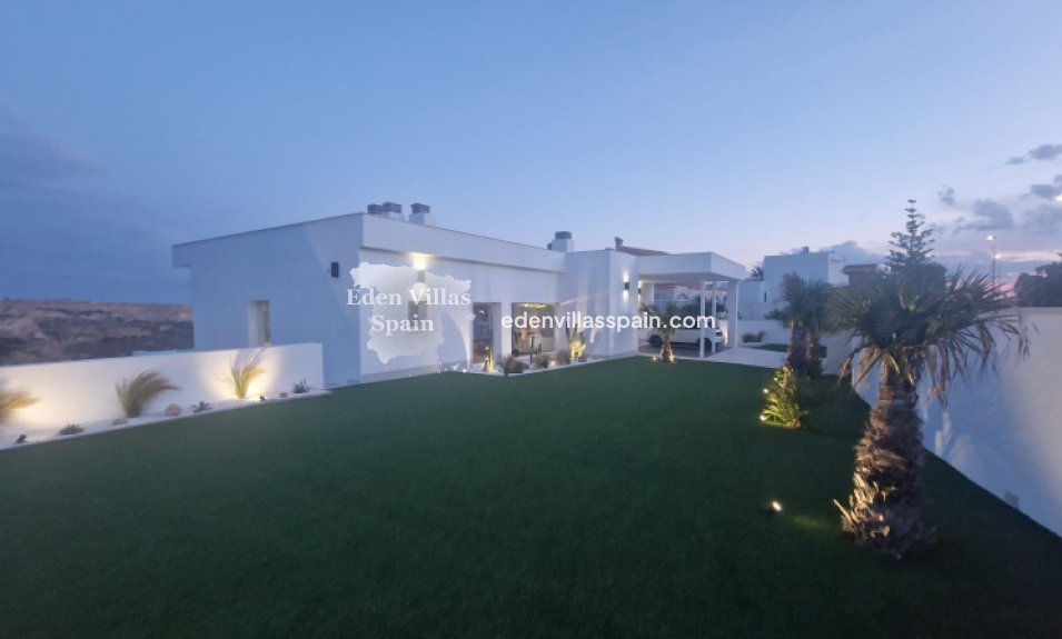 New Construction - Brand New Villa - La Marina