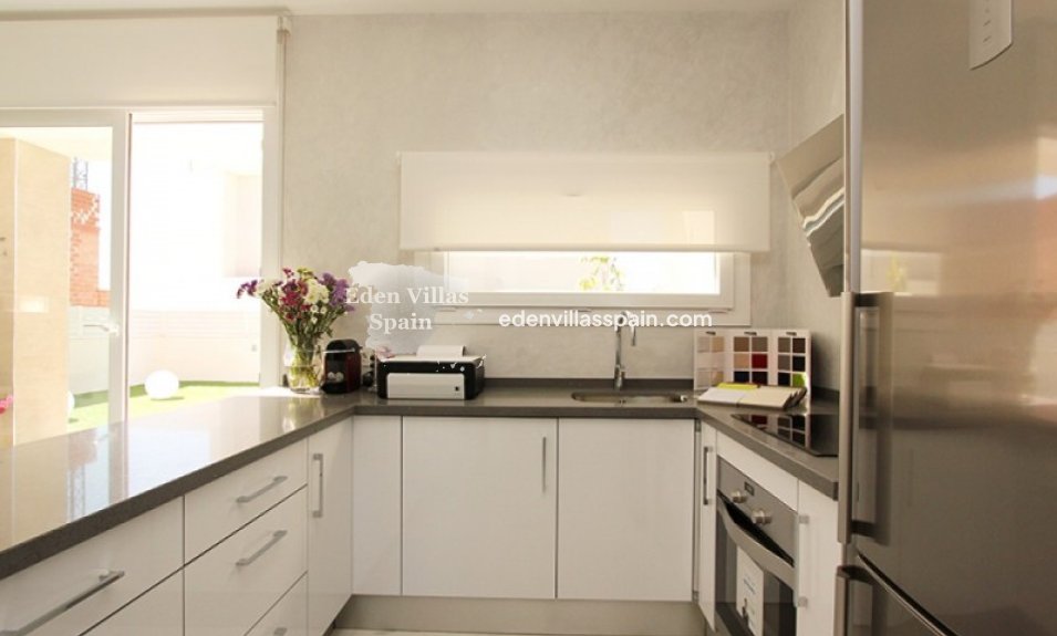 New Construction - Coastal Villa - Torrevieja