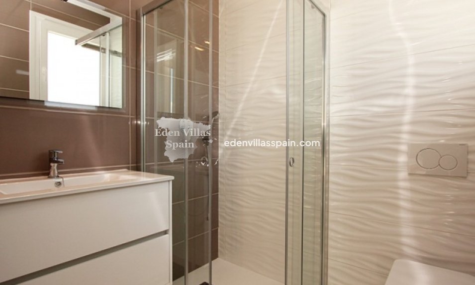 New Construction - Coastal Villa - Torrevieja