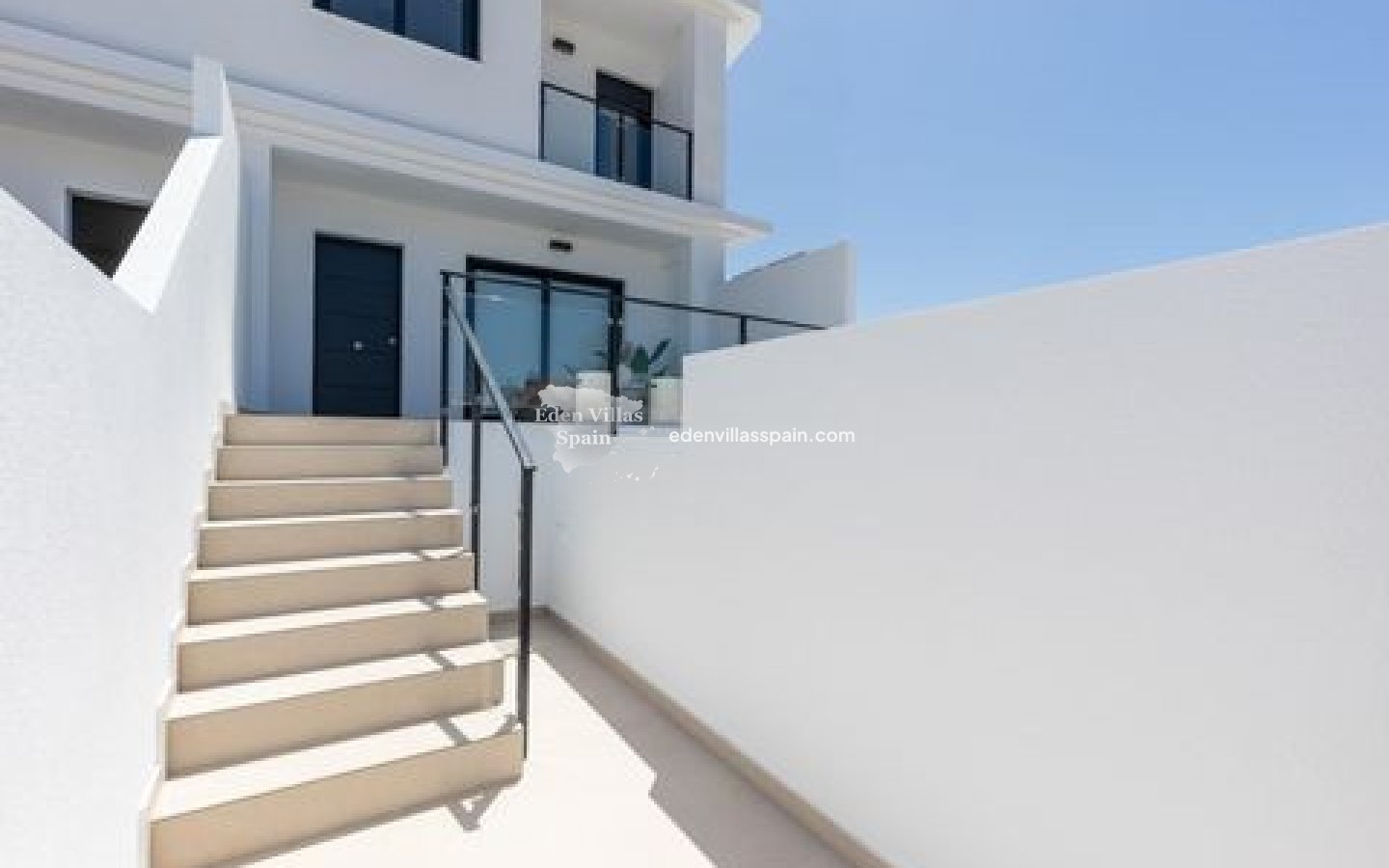 New Construction - Terrace House - Rafal