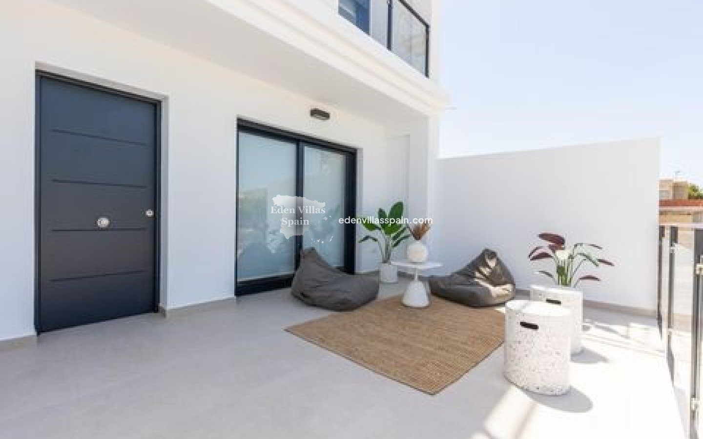 New Construction - Terrace House - Rafal