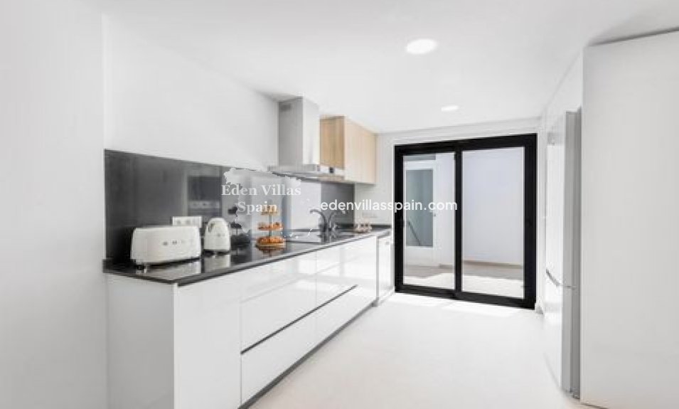 New Construction - Terrace House - Rafal