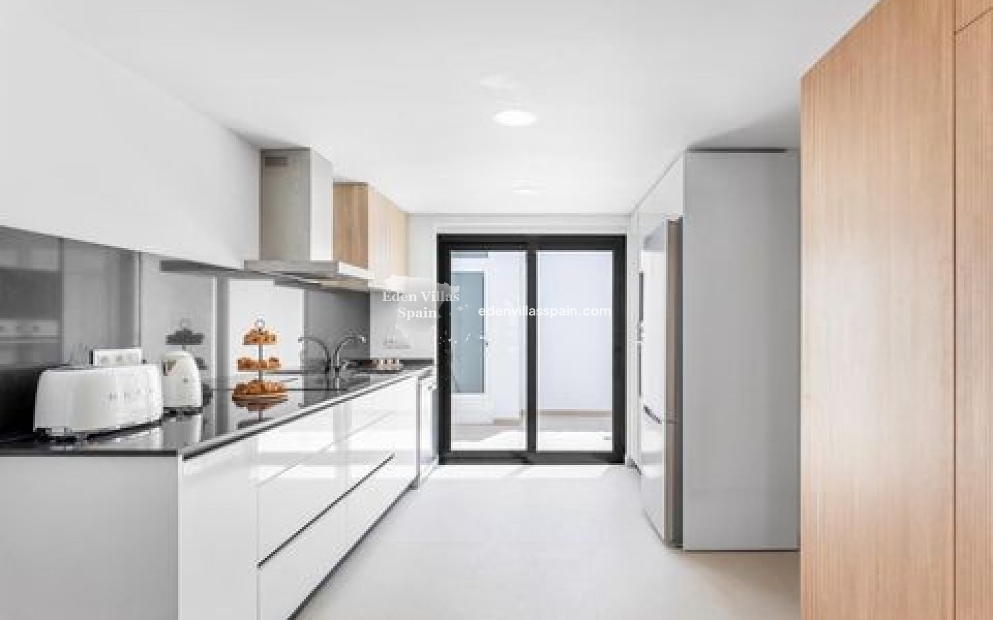 New Construction - Terrace House - Rafal