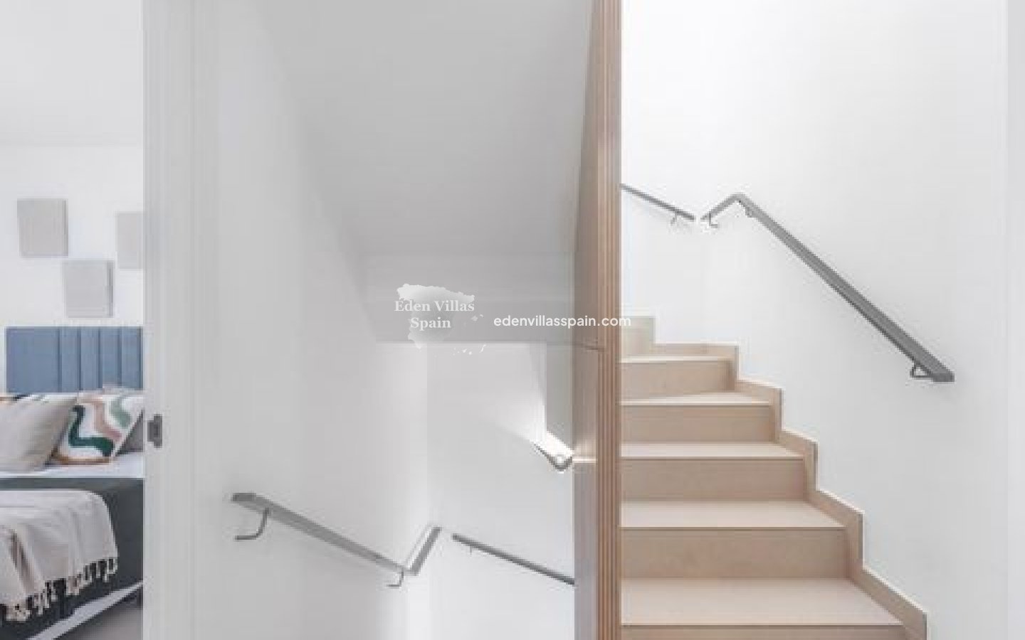 New Construction - Terrace House - Rafal