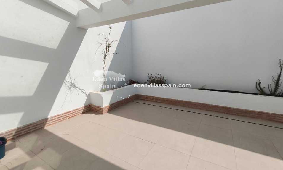 New Construction - Town House - Catral