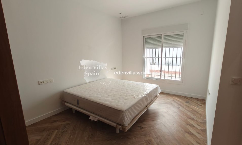 New Construction - Town House - Catral
