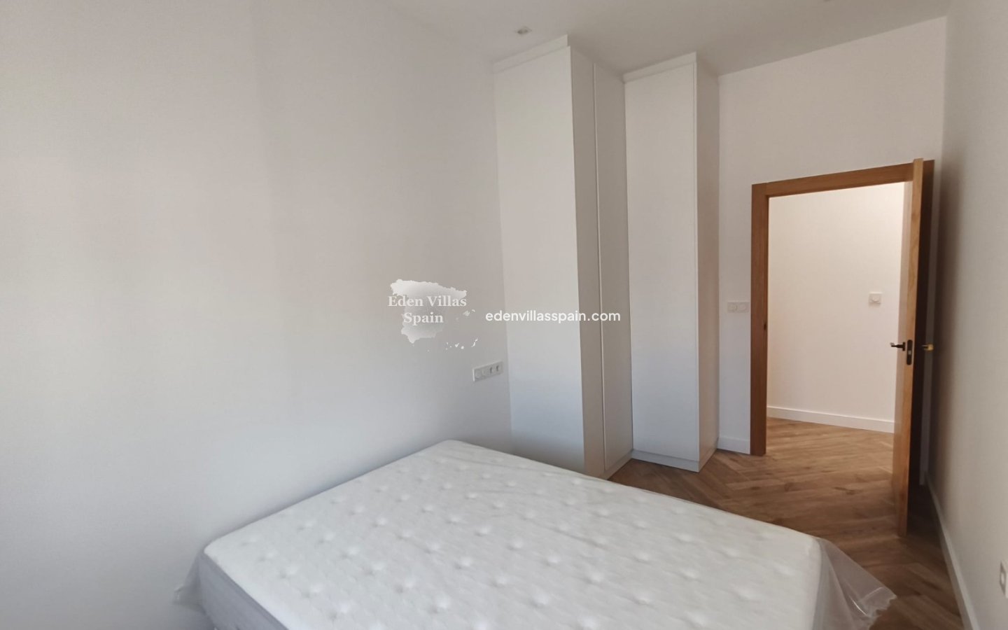 New Construction - Town House - Catral