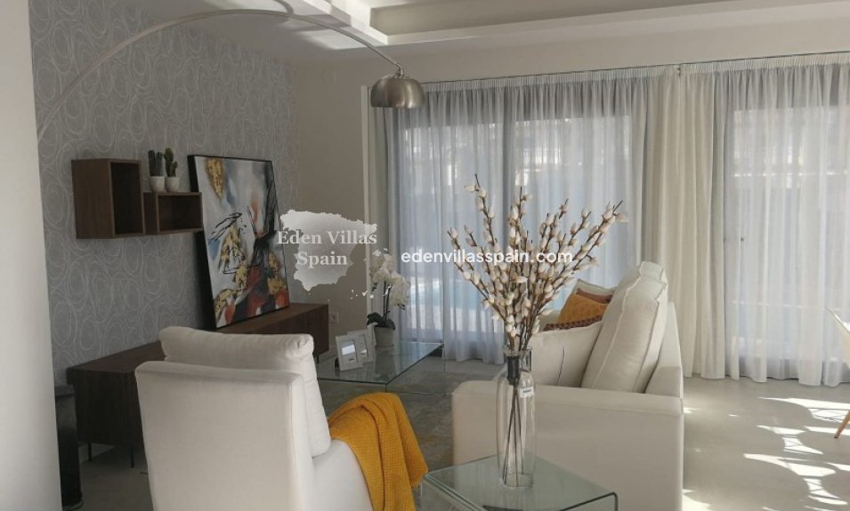Nieuwbouw - Gloednieuwe villa - La Marina