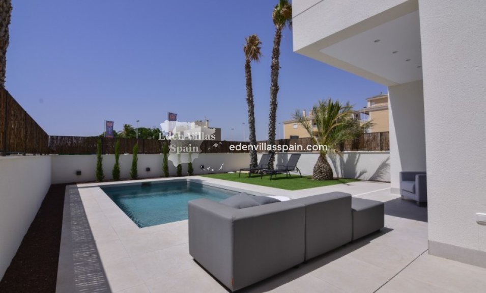 Nieuwbouw - Gloednieuwe villa - La Marina