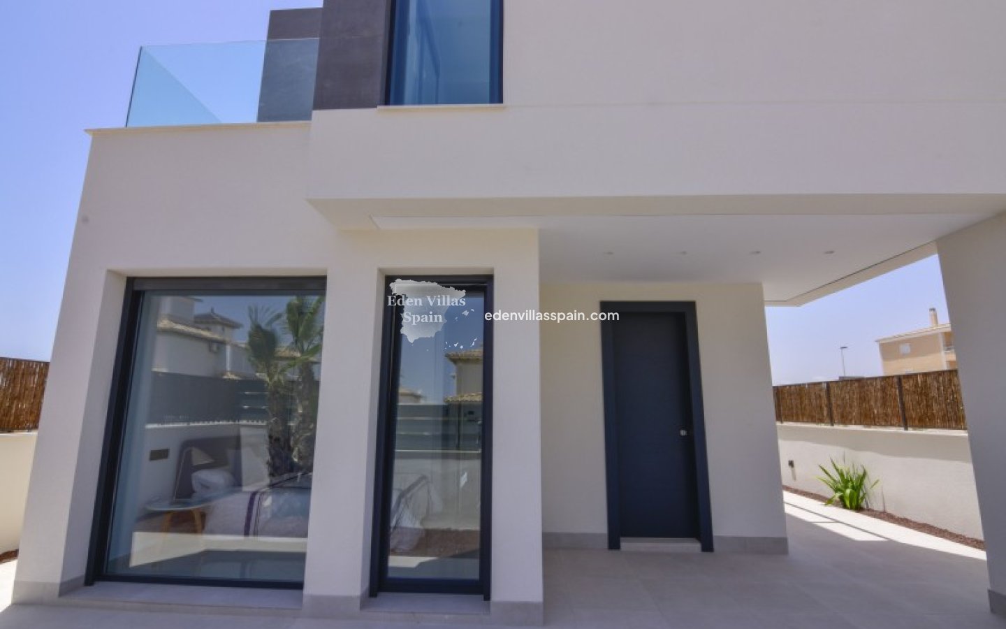 Nieuwbouw - Gloednieuwe villa - La Marina