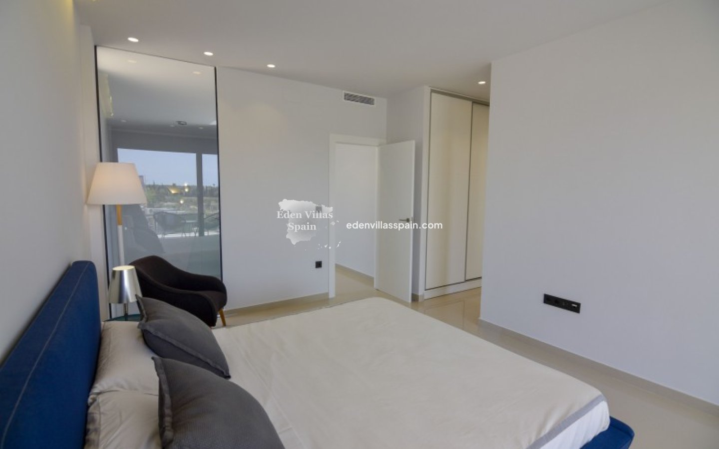 Nieuwbouw - Gloednieuwe villa - La Marina