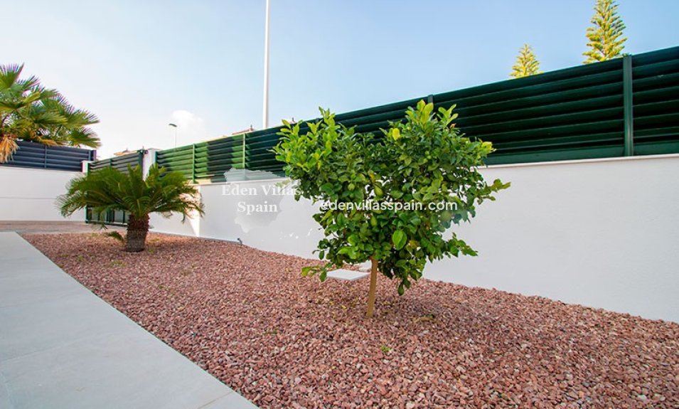 Nieuwbouw - Gloednieuwe villa - La Marina