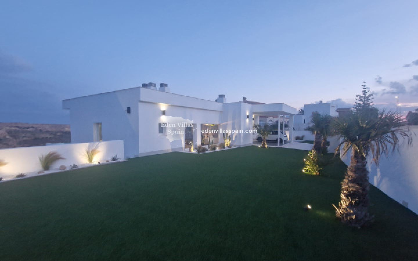 Nieuwbouw - Gloednieuwe villa - La Marina