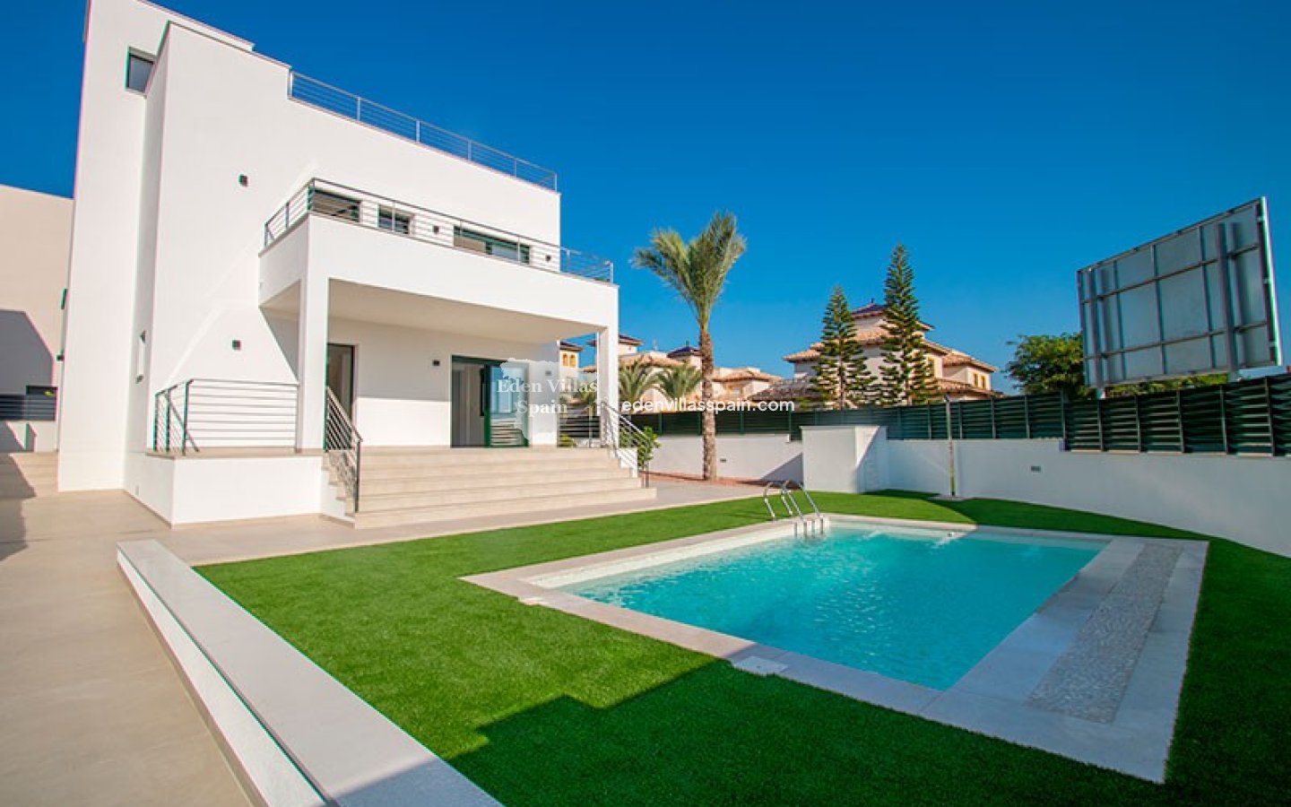 Nieuwbouw - Gloednieuwe villa - La Marina