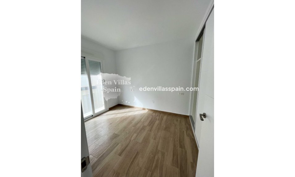 Nieuwbouw - Gloednieuwe villa - Los Montesinos