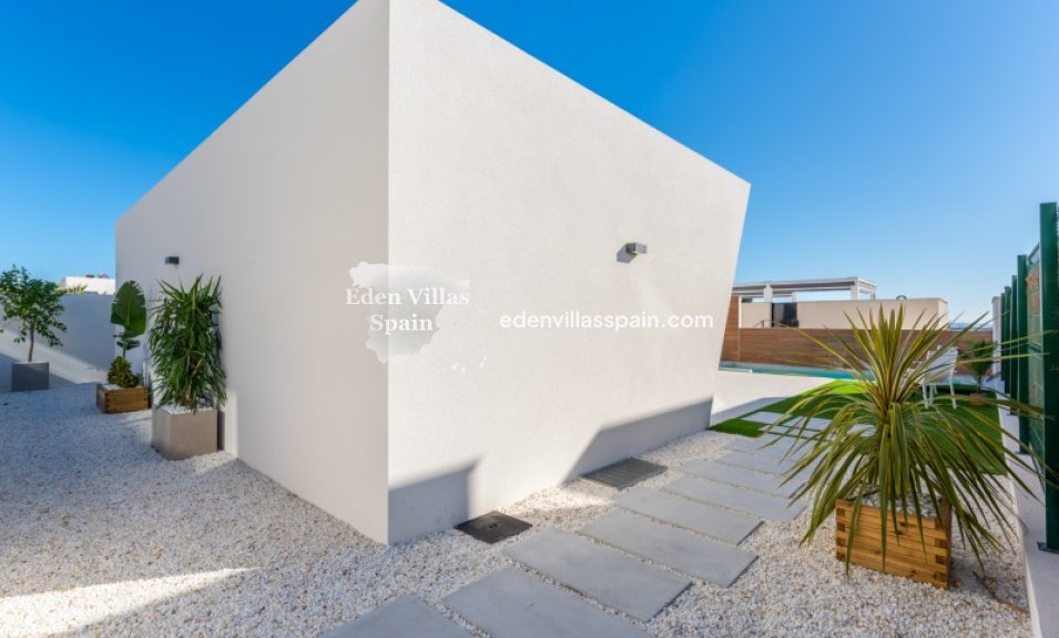 Nieuwbouw - Gloednieuwe villa - Rojales