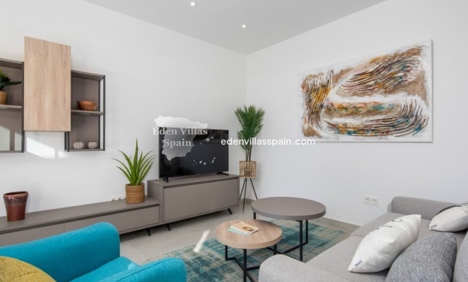 Nieuwbouw - Gloednieuwe villa - Rojales