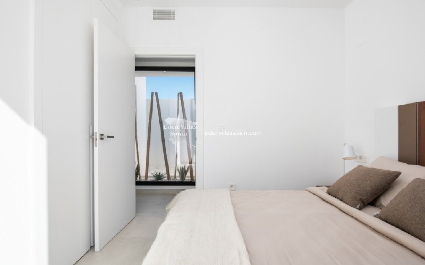Nieuwbouw - Gloednieuwe villa - Rojales