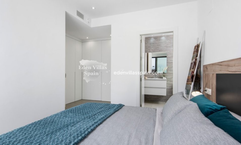Nieuwbouw - Gloednieuwe villa - Rojales