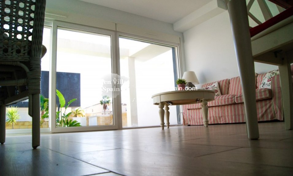 Nieuwbouw - Gloednieuwe villa - Santa Pola