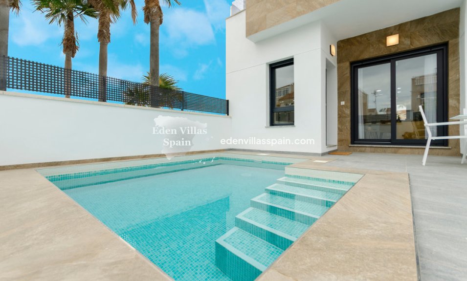 Obra Nueva - Chalet independiente - Torrevieja
