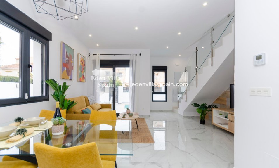 Obra Nueva - Chalet independiente - Torrevieja