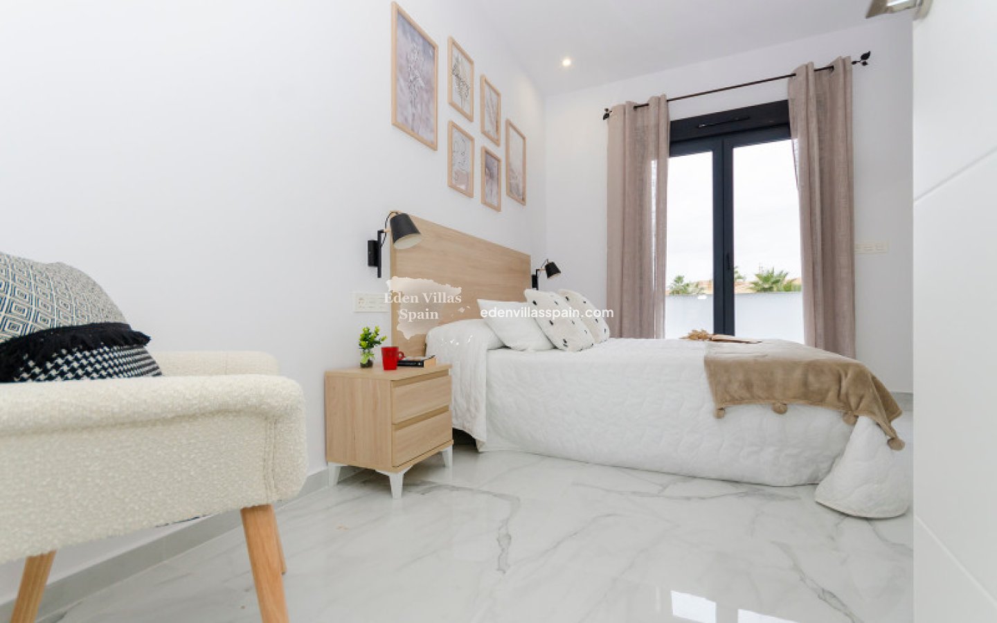 Obra Nueva - Chalet independiente - Torrevieja