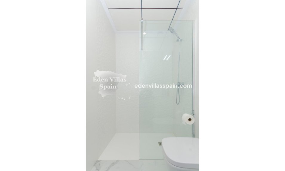 Obra Nueva - Chalet independiente - Torrevieja