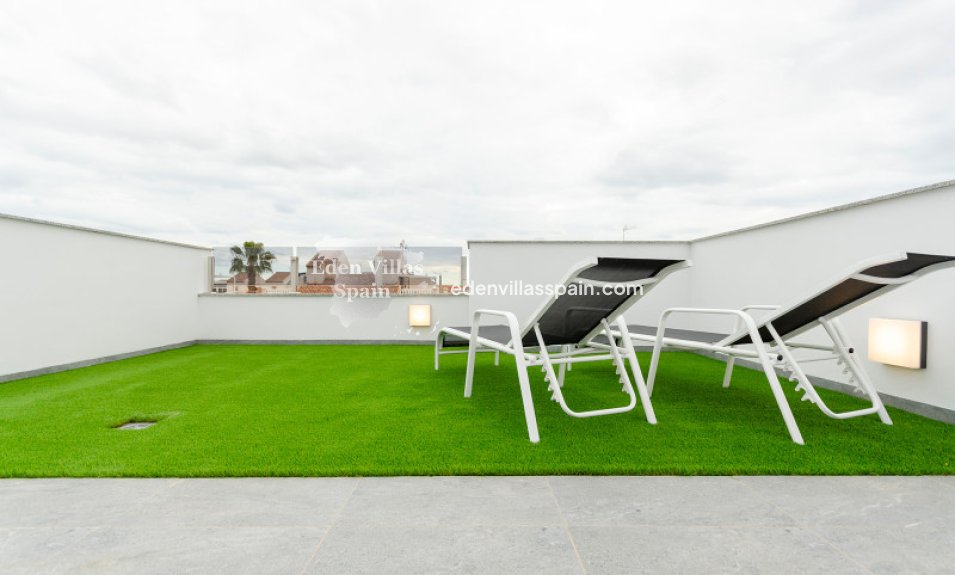 Obra Nueva - Chalet independiente - Torrevieja