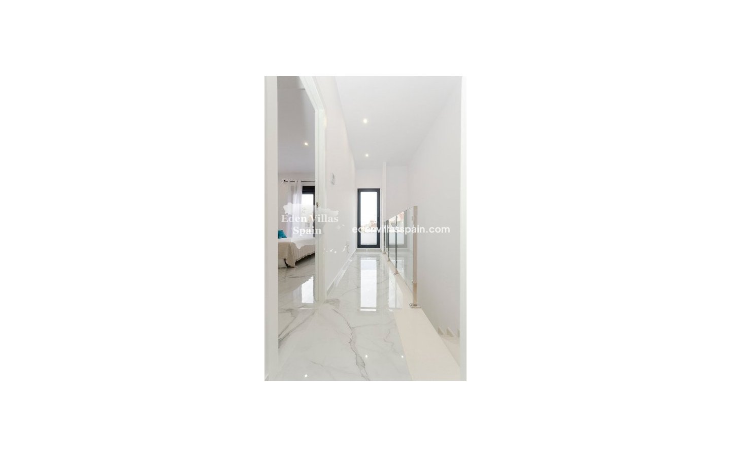 Obra Nueva - Chalet independiente - Torrevieja