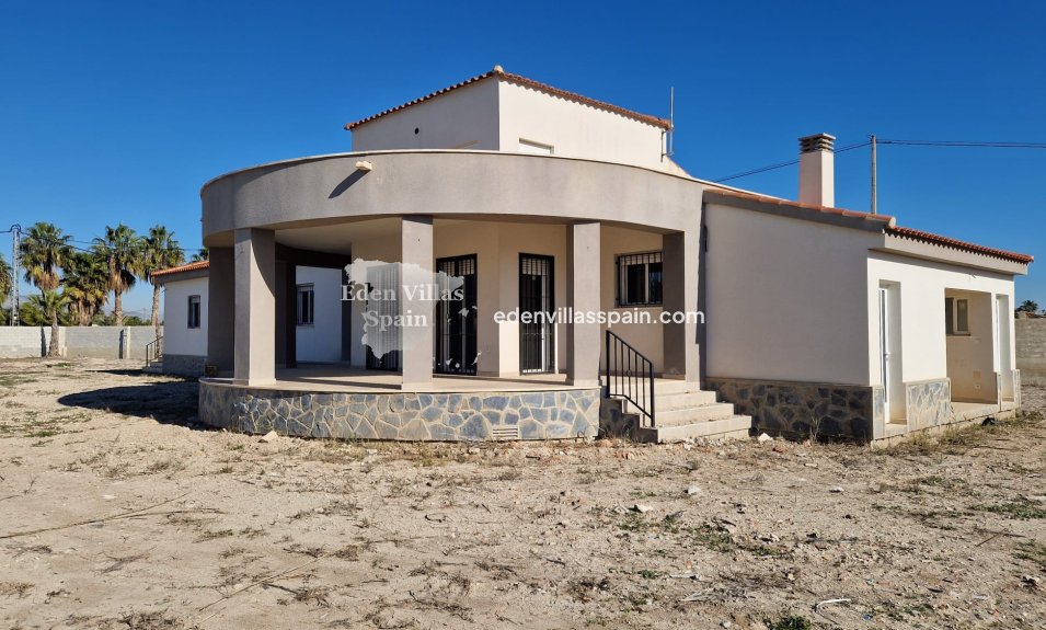 Obra Nueva - Villa a estrenar - Catral