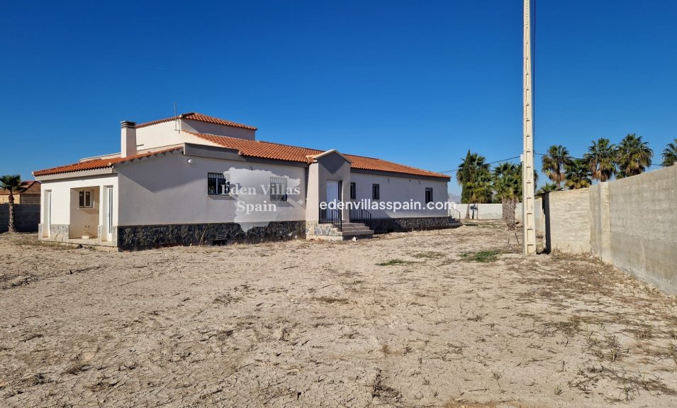 Obra Nueva - Villa a estrenar - Catral
